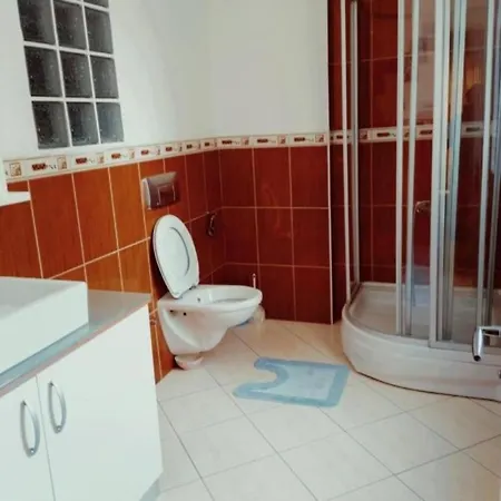 Apartment Flat *